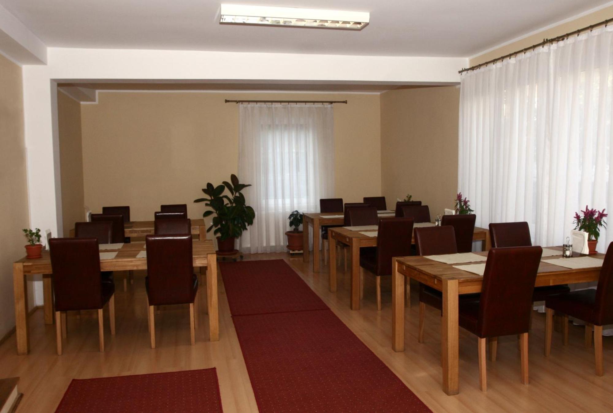 Vila Parc Cluj-Napoca Buitenkant foto