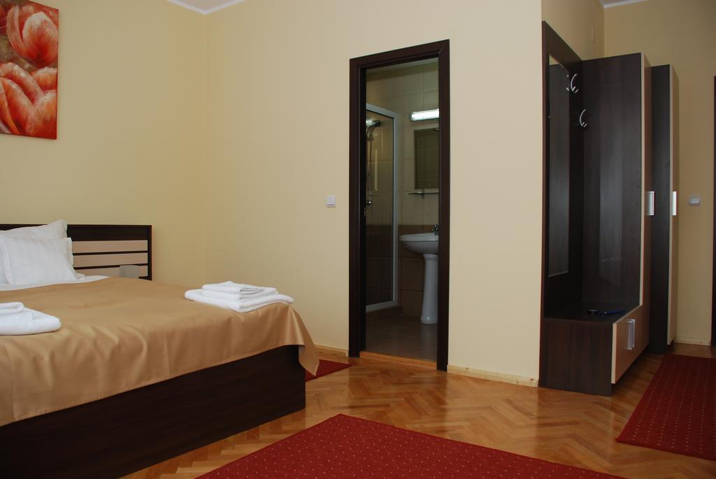 Vila Parc Cluj-Napoca Buitenkant foto
