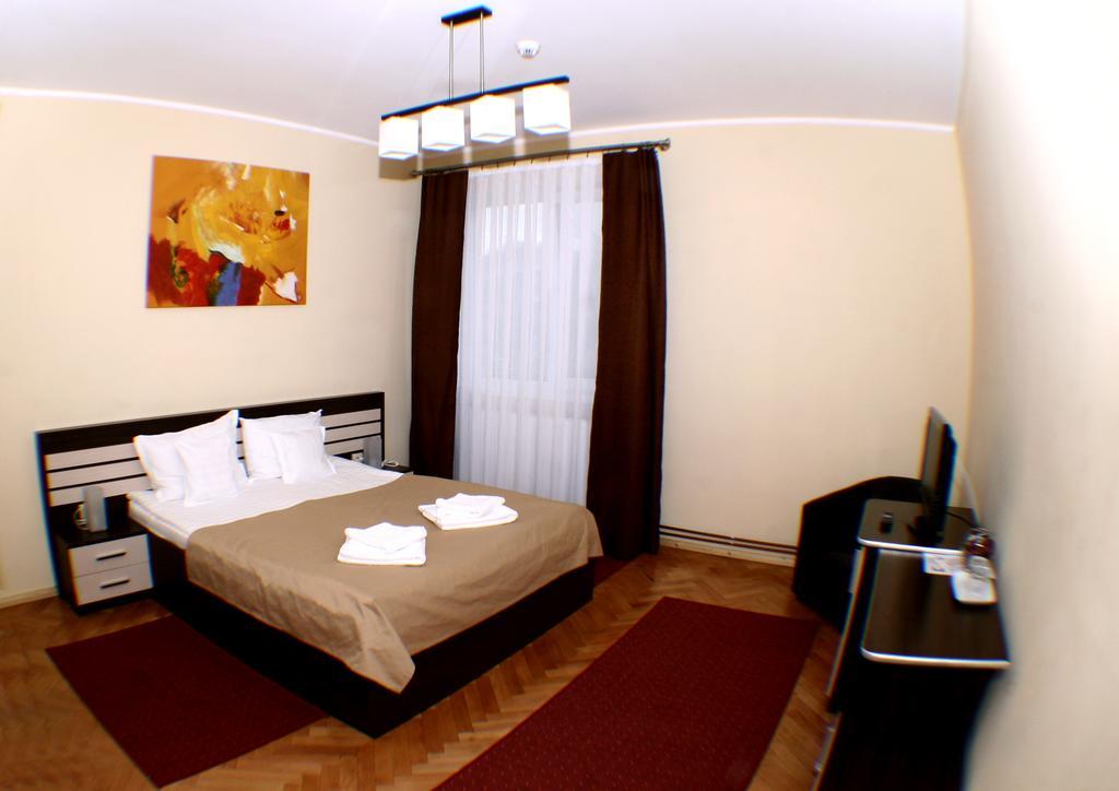 Vila Parc Cluj-Napoca Buitenkant foto