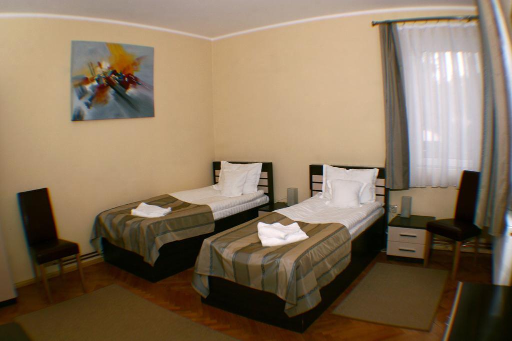 Vila Parc Cluj-Napoca Buitenkant foto